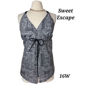 Women's Plus Size Tankini 16W Swim Top Trendy V-Neck Black Swimsuit Top NWOT